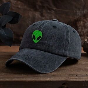 Black Hat with Green Alien Design NWT